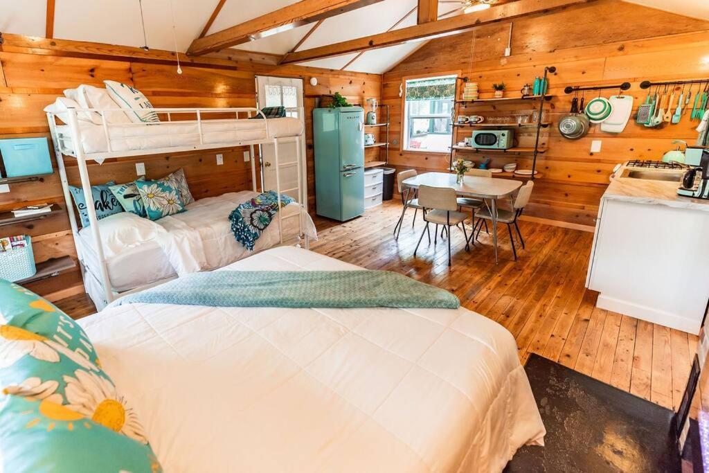 Big Blue Lake Cottages, Llc - Cottage #5 Holton Exterior foto